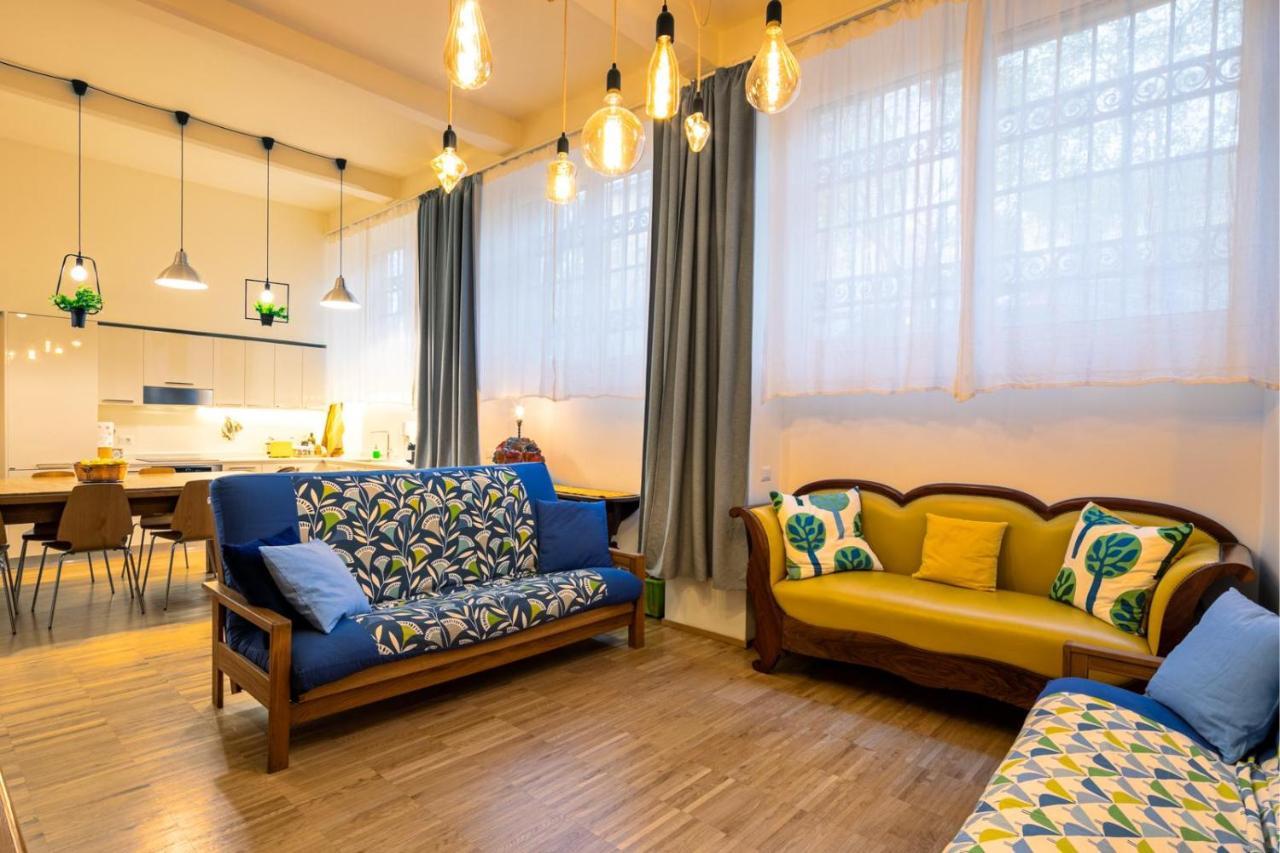 La Casa Colorata - Flats In Milan - Bocconiアパートメント エクステリア 写真